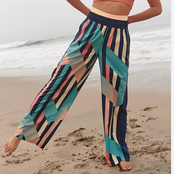 Free People Pants - Free People FP Movement Silky Heat Wave Pant, Navy abstract print, Large, NWT